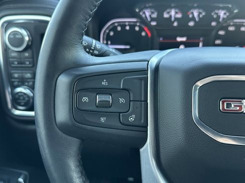 Used 2022 GMC Sierra 2500 SLT w/ SLT Premium Package image 29