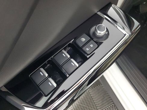 Used 2023 MAZDA CX-9 Touring image 31