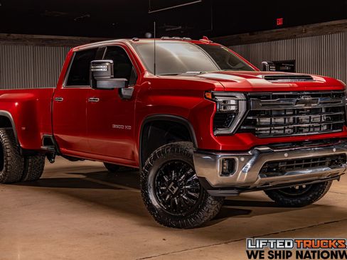 Used 2026 Chevrolet Silverado 3500 LTZ w/ LTZ Convenience Package image 1