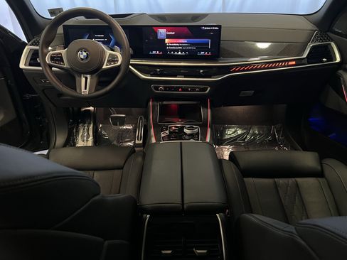 Used 2025 BMW X5 M60i image 17
