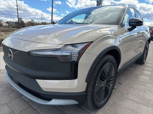 New 2026 Volvo EX30 Cross Country Ultra w/ Protection Package Premier image 5