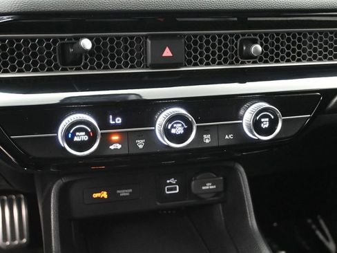 Used 2024 Honda Civic Sport image 17