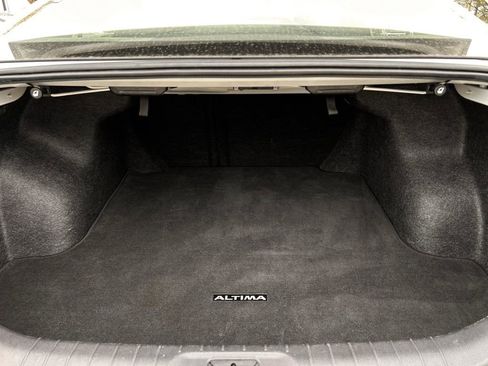 Used 2024 Nissan Altima 2.5 SV image 34