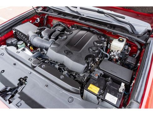 Used 2022 Toyota 4Runner SR5 image 31