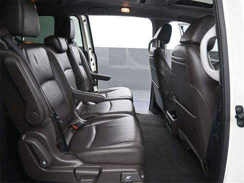 Used 2019 Honda Odyssey Elite image 14