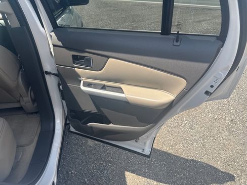 Used 2011 Ford Edge Limited FWD image 25