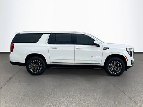 New 2026 GMC Yukon XL Elevation w/ Elevation Premium Package image 3