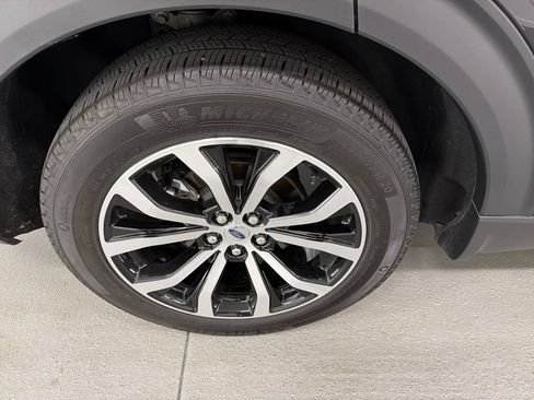 Used 2025 Ford Explorer ST-Line w/ Premium Package RWD image 4