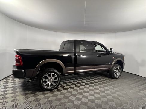 Used 2024 RAM 2500 Limited image 7