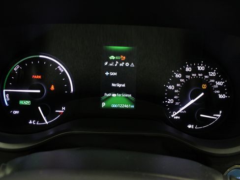Used 2023 Toyota Sienna XSE FWD image 42