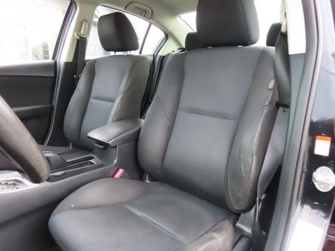 Used 2011 MAZDA MAZDA3 i Sport image 44