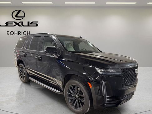 Used 2023 Cadillac Escalade Sport w/ LPO, ONYX Package image 2