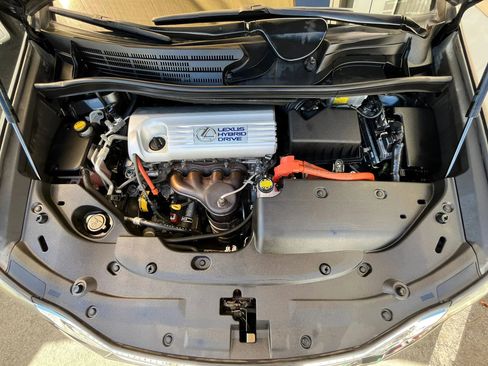 Used 2010 Lexus HS 250h Premium image 25