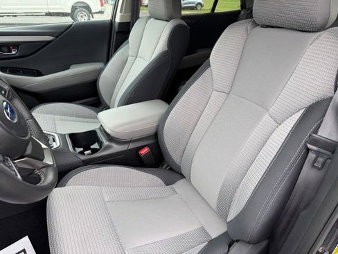Used 2025 Subaru Outback Premium w/ Popular Package #1A AWD/4WD image 11