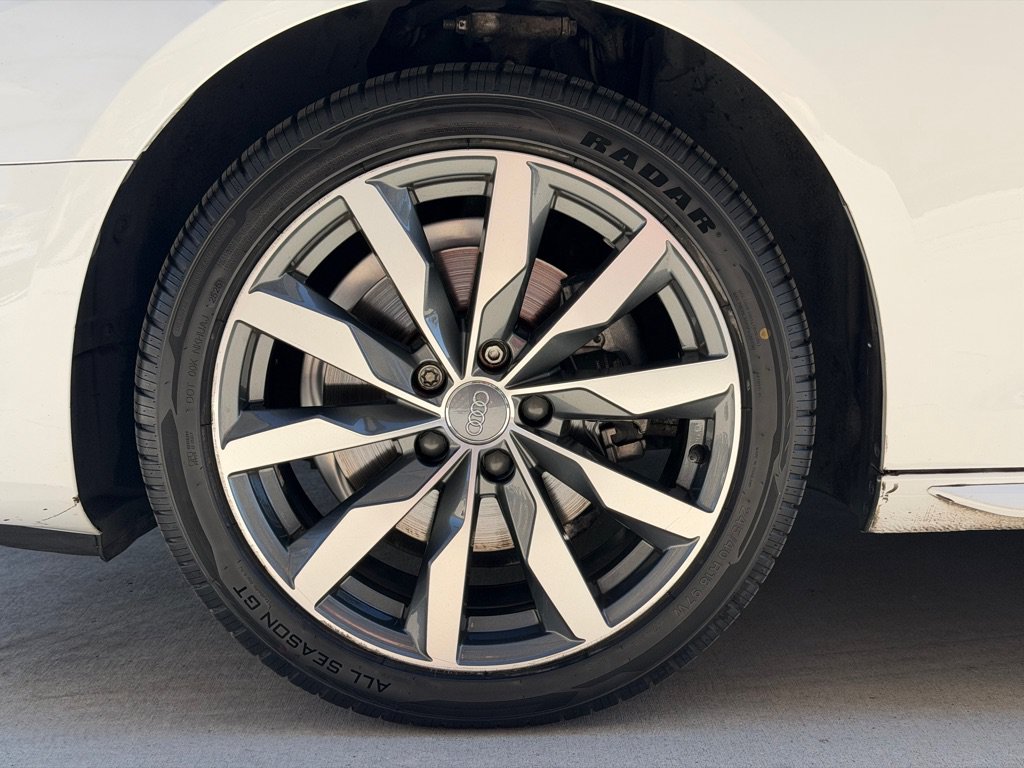 Used 2020 Audi A4 2.0T Premium w/ Convenience Package FWD image 18