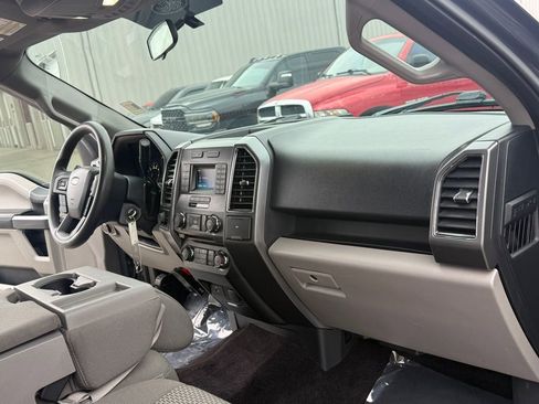 Used 2017 Ford F150 XLT image 16