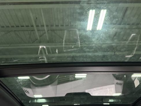 Certified 2025 Audi Q3 2.0T Premium AWD/4WD image 17