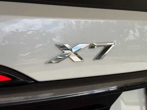 Used 2026 BMW X7 xDrive40i w/ M Sport Package AWD/4WD image 19