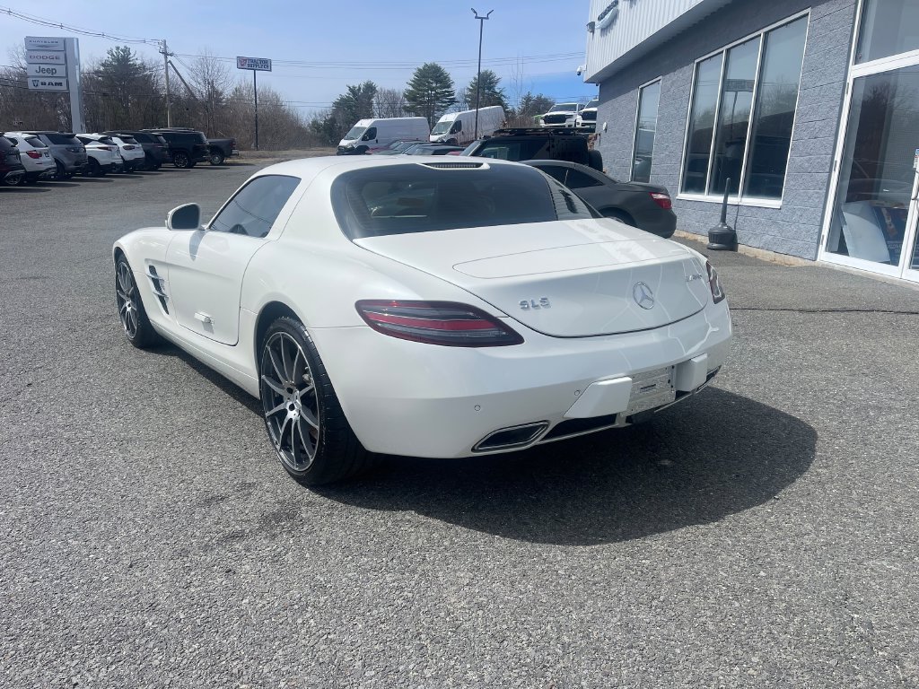 Used 2012 Mercedes-Benz SLS AMG Coupe image 4