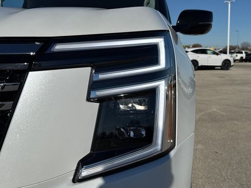 New 2026 Nissan Armada Platinum Reserve image 13