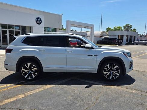 New 2026 Volkswagen Atlas SEL Premium R-Line AWD/4WD image 16