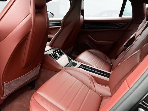Certified 2025 Porsche Panamera 4 AWD/4WD image 15