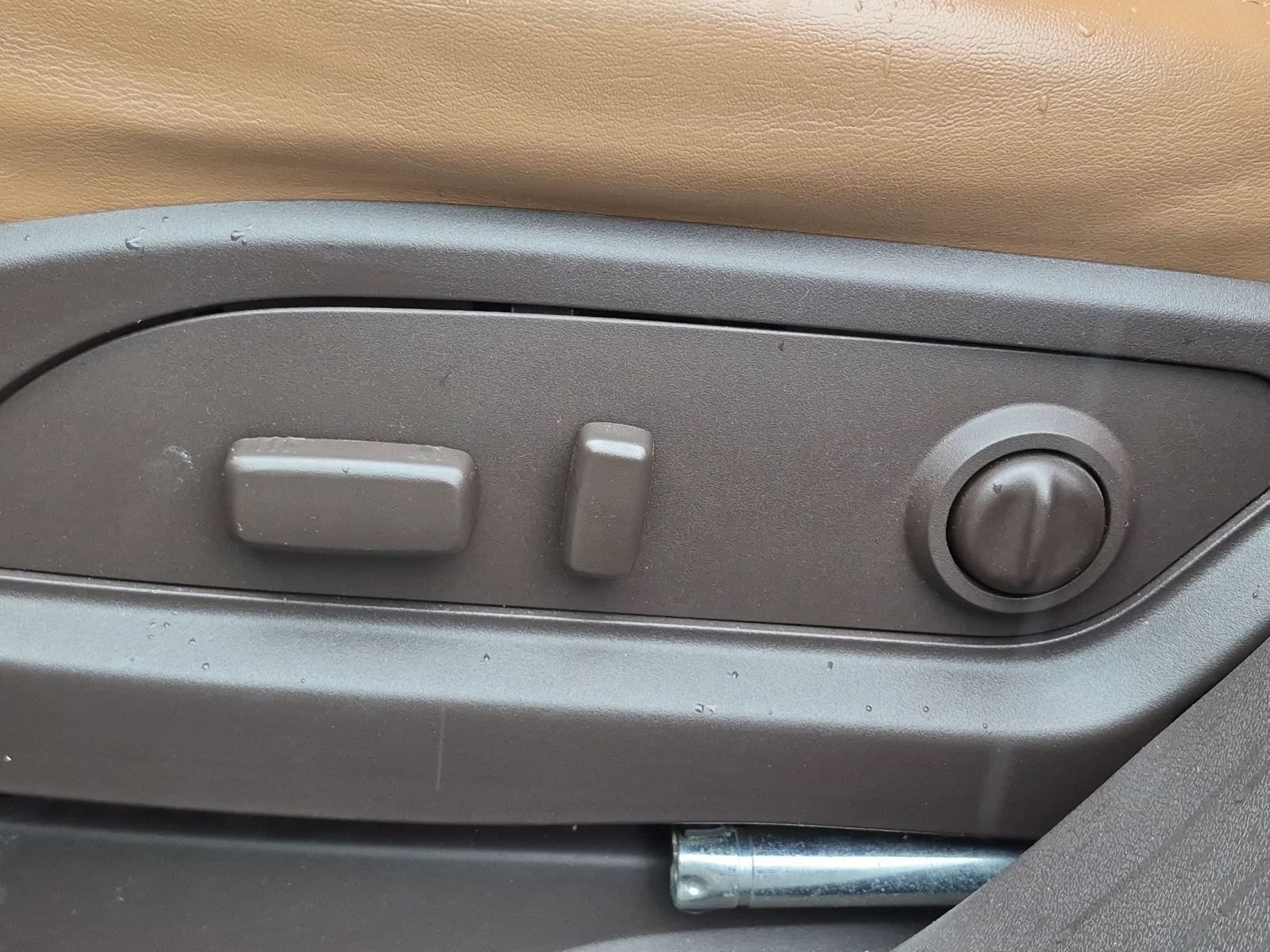Used 2015 Buick Enclave Leather AWD/4WD image 16