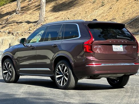 Certified 2026 Volvo XC90 B5 Core AWD/4WD image 7