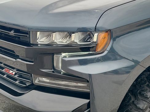 Used 2021 Chevrolet Silverado 1500 LT Trail Boss w/ Convenience Package II AWD/4WD image 9