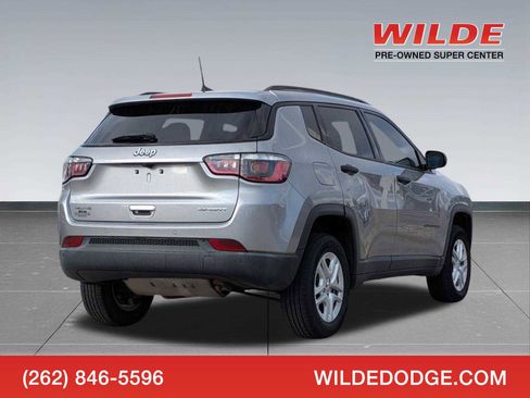 Used 2018 Jeep Compass Latitude w/ Popular Equipment Group image 1
