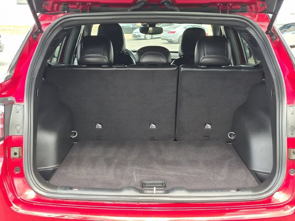 Used 2025 Jeep Compass Trailhawk AWD/4WD image 29