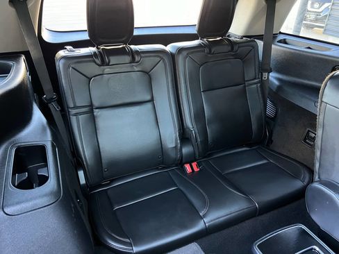 Used 2020 Lincoln Aviator Reserve w/ Equipment Group 202A image 19