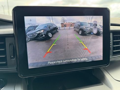 Used 2022 Ford Explorer XLT w/ Class IV Trailer Tow Package image 22