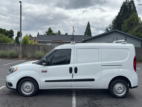 Used 2022 RAM ProMaster City Tradesman image 2