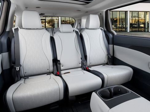 New 2026 Kia Carnival SX w/ SX Dark Edition Package image 16