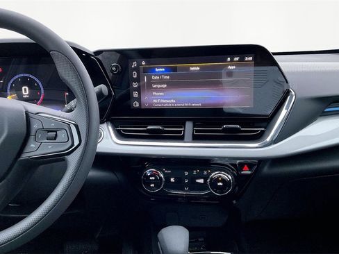 New 2026 Chevrolet Trax LT image 7