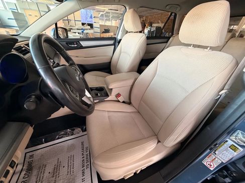 Used 2016 Subaru Outback 2.5i Premium image 12