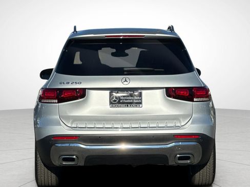 Certified 2022 Mercedes-Benz GLB 250 image 10