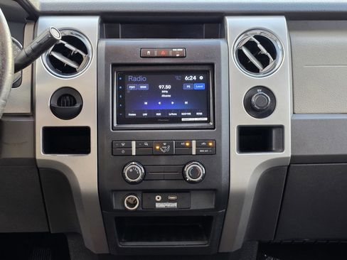 Used 2010 Ford F150 XLT image 26