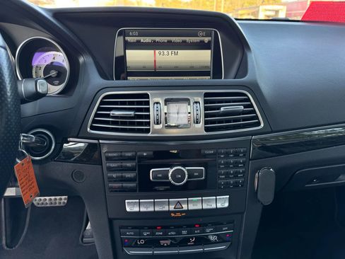 Used 2014 Mercedes-Benz E 350 E 350 4MATIC Coupe 2D image 28