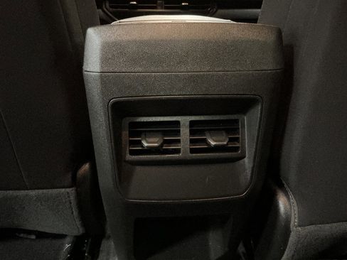 Used 2023 Chevrolet Colorado Trail Boss image 20