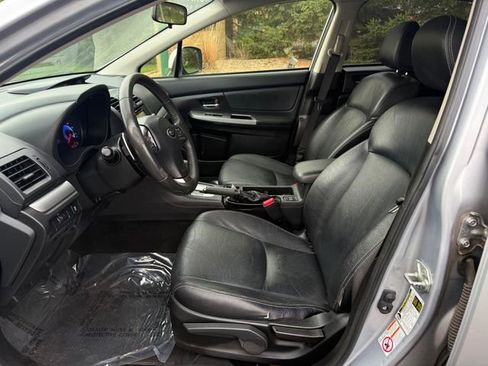 Used 2014 Subaru Crosstrek Touring AWD/4WD image 6