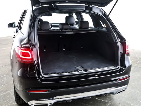 Used 2022 Mercedes-Benz GLC 300 image 22