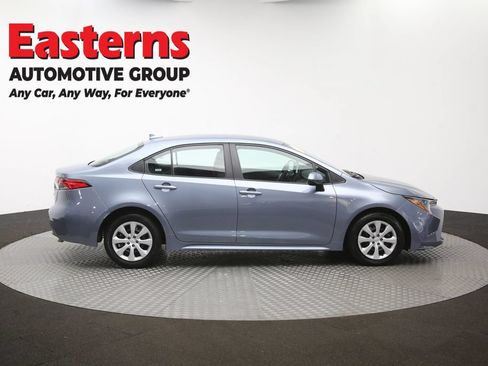 Used 2025 Toyota Corolla LE FWD image 41