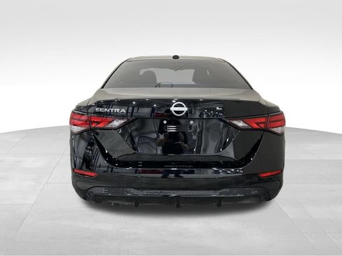 Used 2025 Nissan Sentra SV FWD image 4
