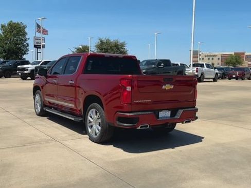 Certified 2023 Chevrolet Silverado 1500 High Country w/ Technology Package AWD/4WD image 7