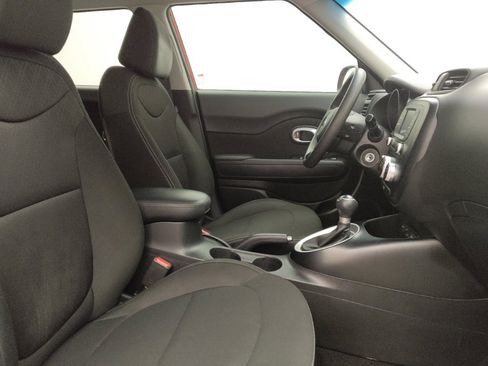 Used 2019 Kia Soul image 21