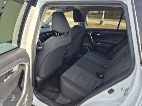 Used 2024 Toyota RAV4 XLE image 12