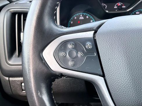 Used 2022 Chevrolet Colorado LT w/ Fleet Safety Package image 21