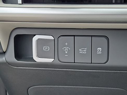 Used 2025 Hyundai Santa Fe SEL AWD/4WD image 23